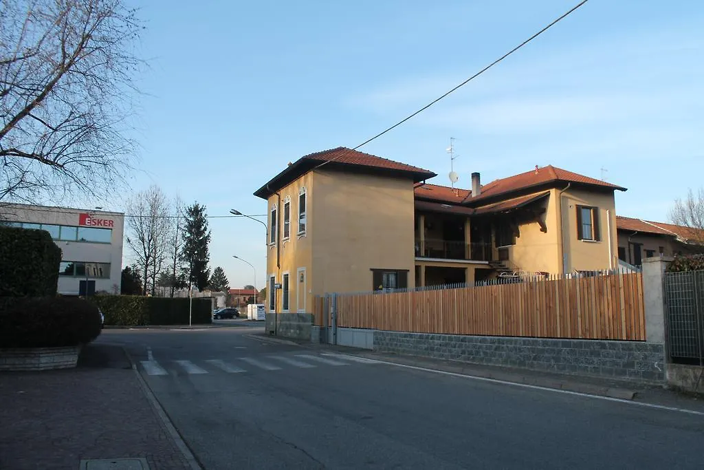 Il Cortile Di Laura Bed & Breakfast Busto Arsizio